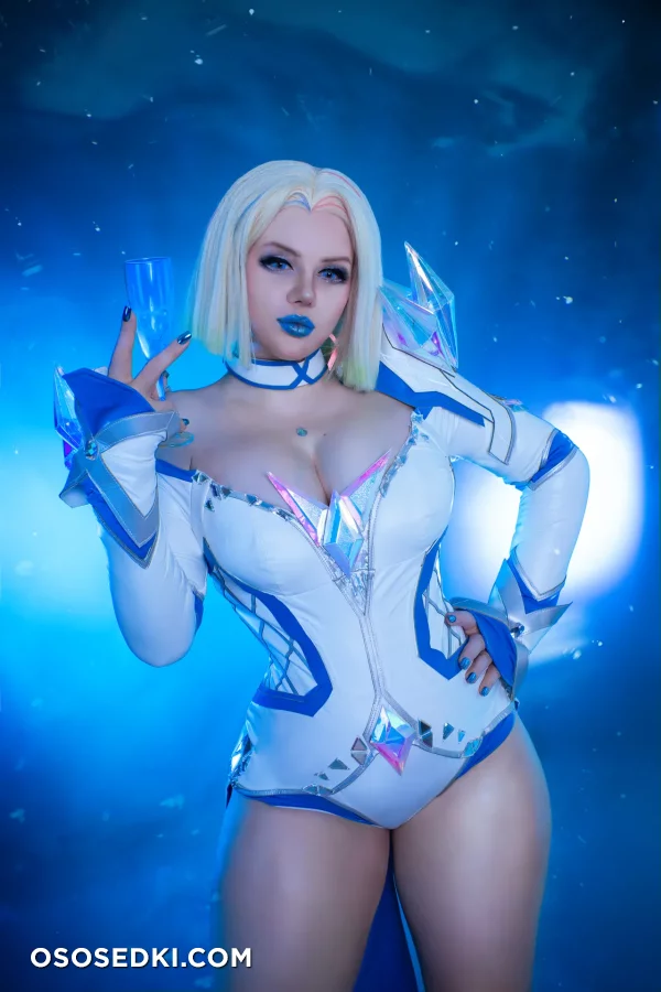 Alice Cosplay  Your Personal Succubus - Emma Frost - X-men - Photo 30