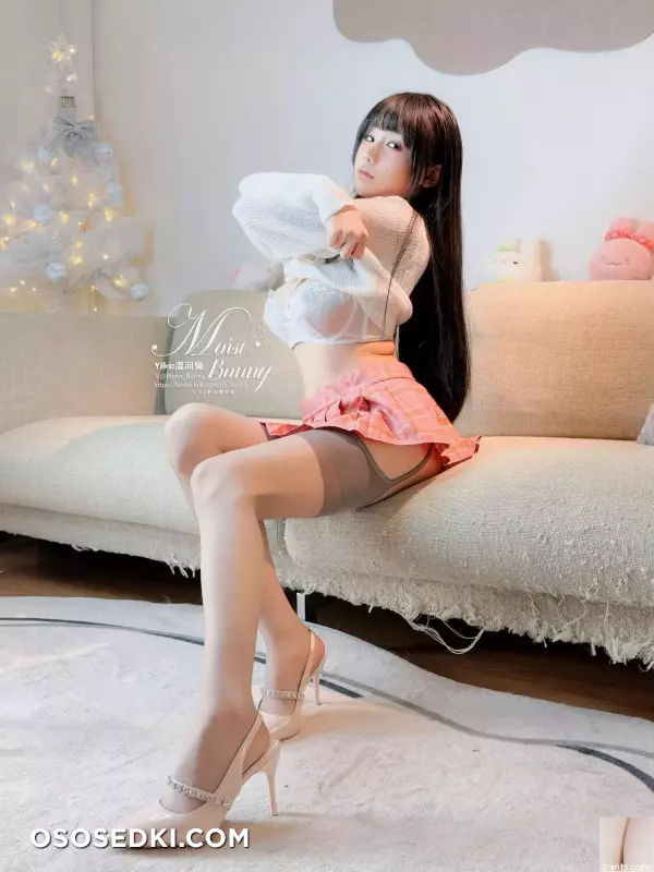 Welfare Girl Bite a Rabbit Girl  - Photo 44
