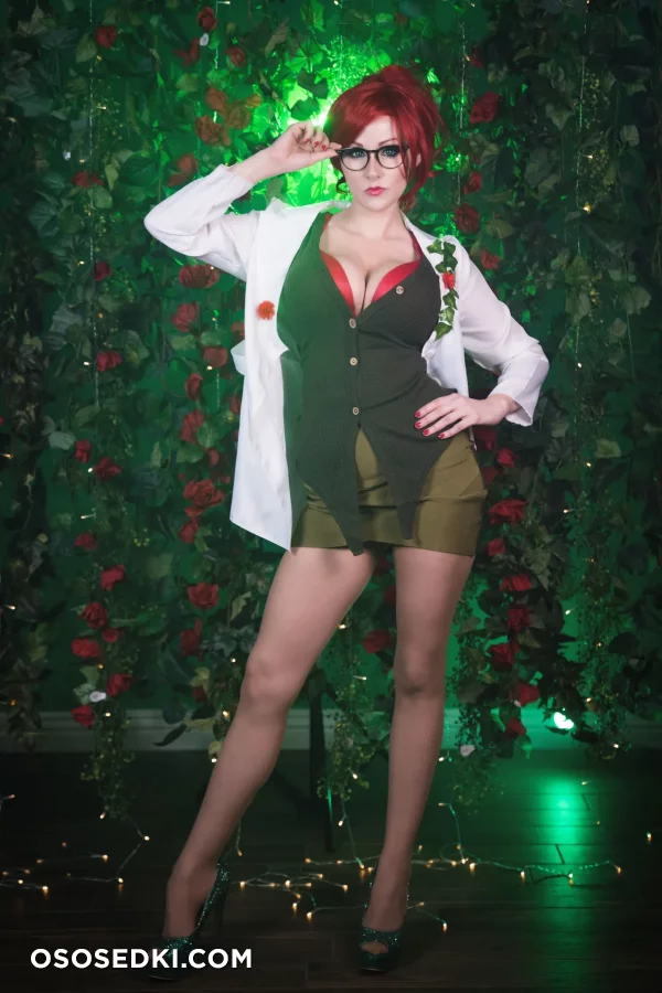Angie Griffin - Poison Ivy - Batman - Photo 18