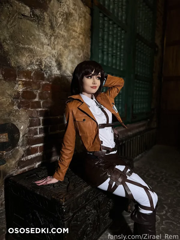 Zirael Rem - Sasha Blouse - Shingeki No Kyojin  Attack On Titan - Photo 33