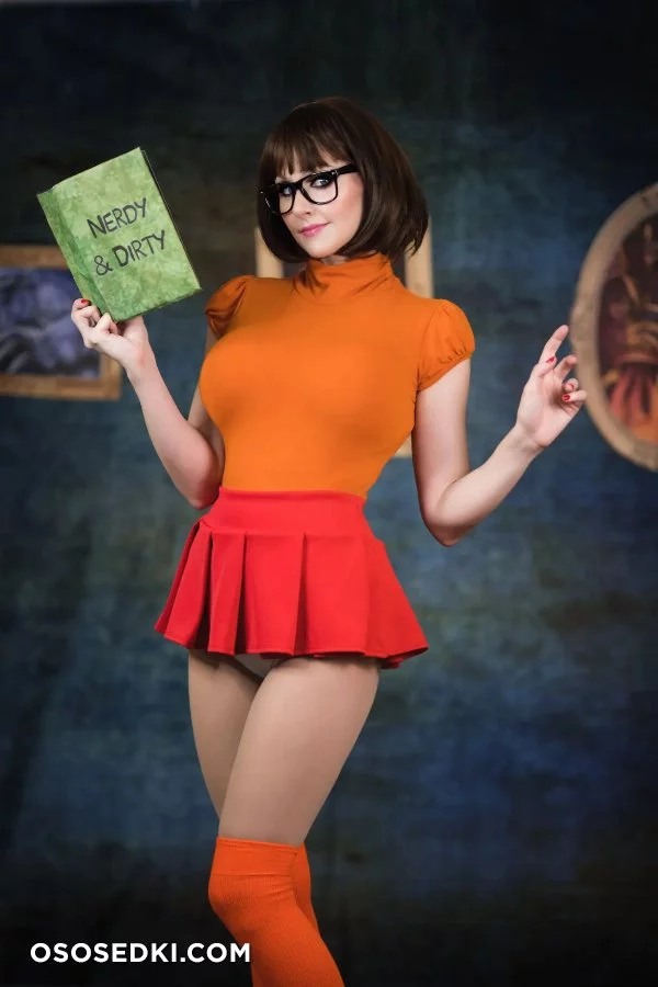 Angie Griffin - Velma Dinkley - Scooby-doo - Photo 13