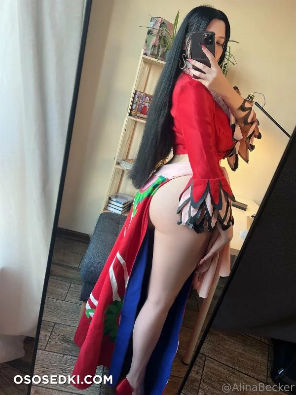 Alina Becker - Boa Hancock - One Piece - Photo 31