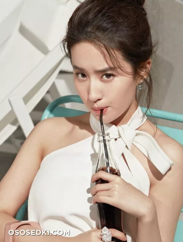 Liu Yifei - Photo 20