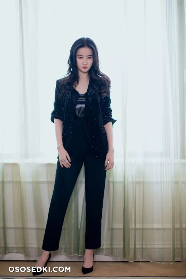 Liu Yifei - Photo 51