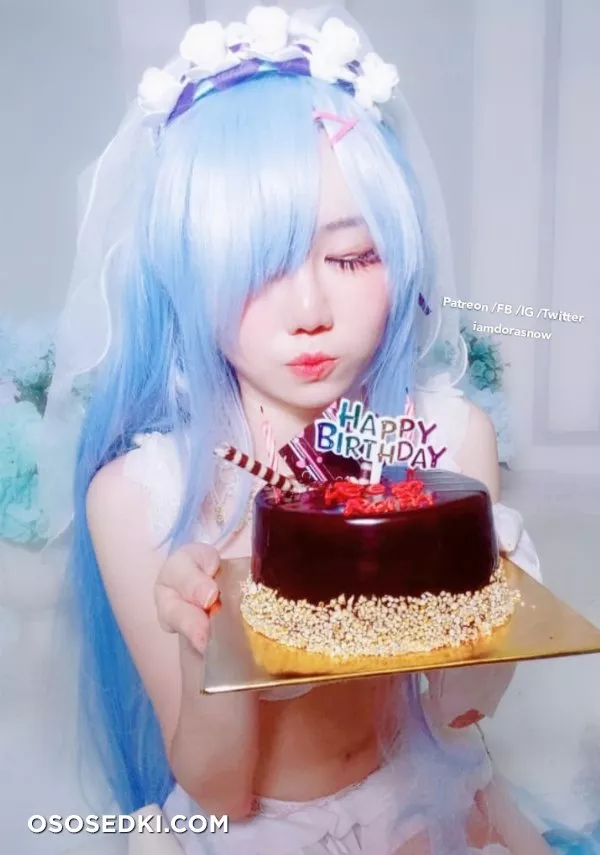 Sally-Dorasnow - Rem Birthday - Photo 2