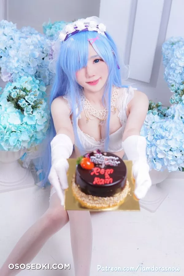 Sally-Dorasnow - Rem Birthday - Photo 7