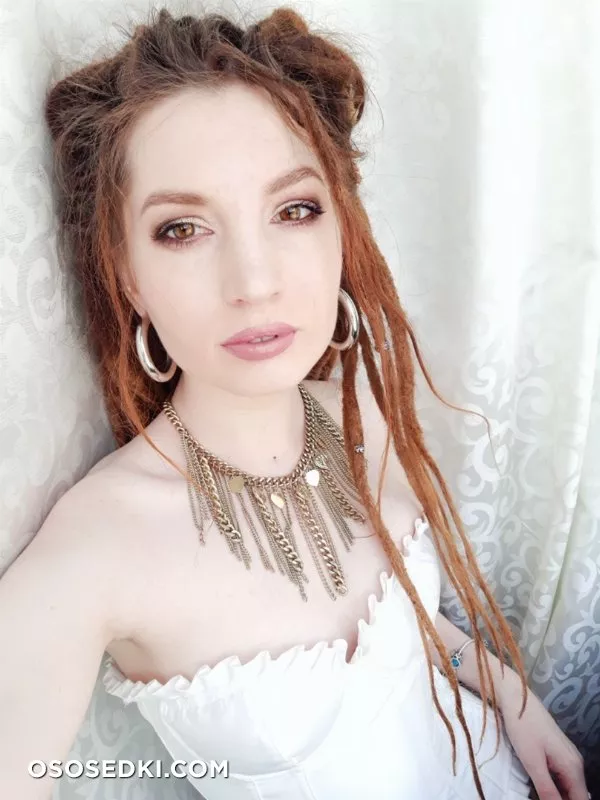 Лиса Бутторс - Photo 100