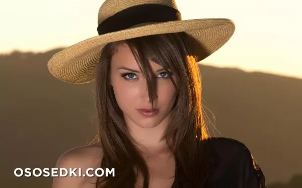 Malena Morgan (Karlie Morrison) - Photo 232
