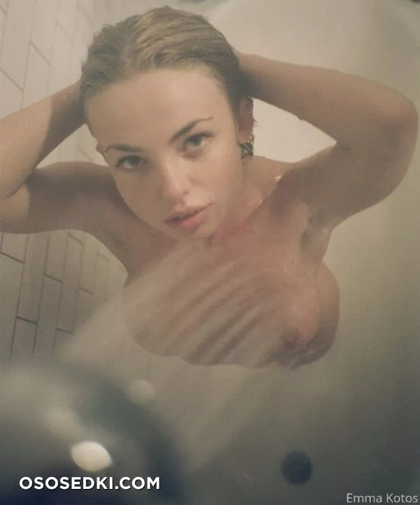 Emma Kotos - Photo 29