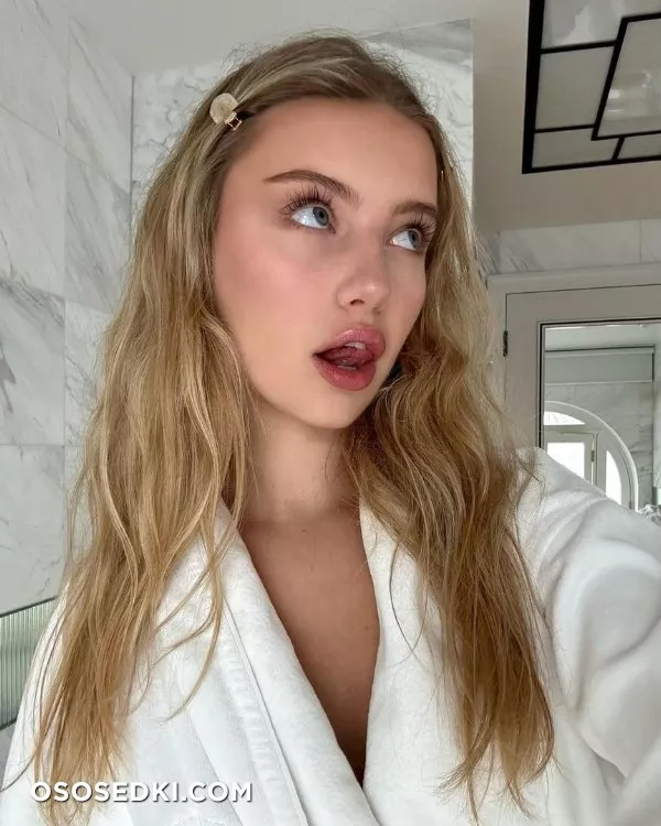 Anna Shr - Photo 17