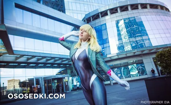 Gwen Stacy Amazing Spider Girl - Photo 1