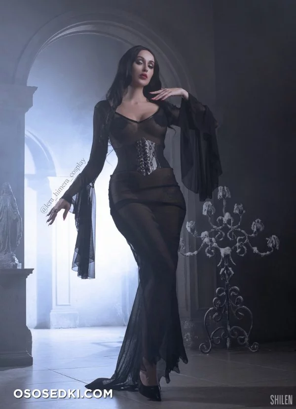 Morticia Addams - The Addams Family - Photo 10