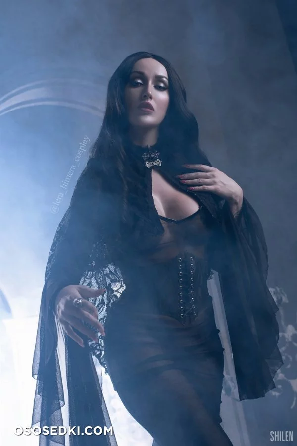 Morticia Addams - The Addams Family - Photo 13