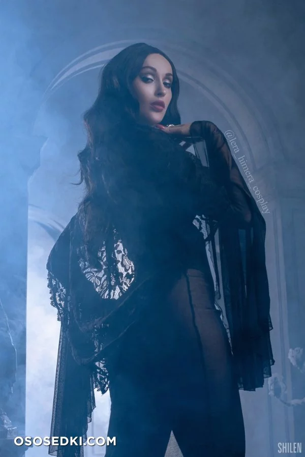 Morticia Addams - The Addams Family - Photo 18