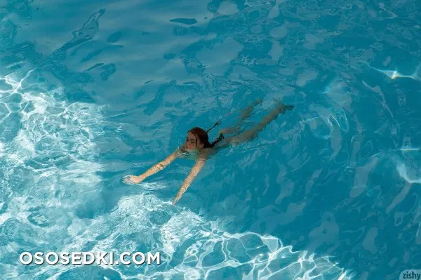 Zoey Luna Swimsuit XXS - Photo 4