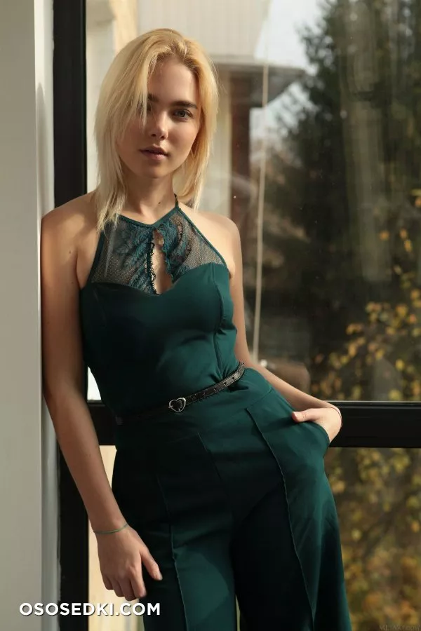 Scarlet - Presenting Scarlet - Photo 3