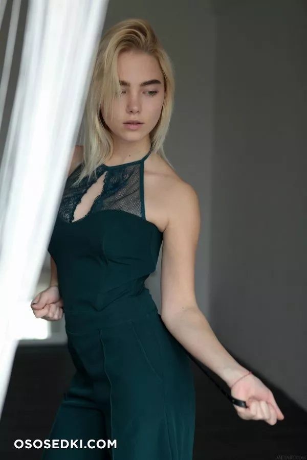 Scarlet - Presenting Scarlet - Photo 27
