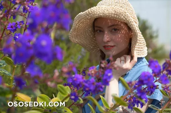 Caring Erin Wife Is Beautiful - Photo 7