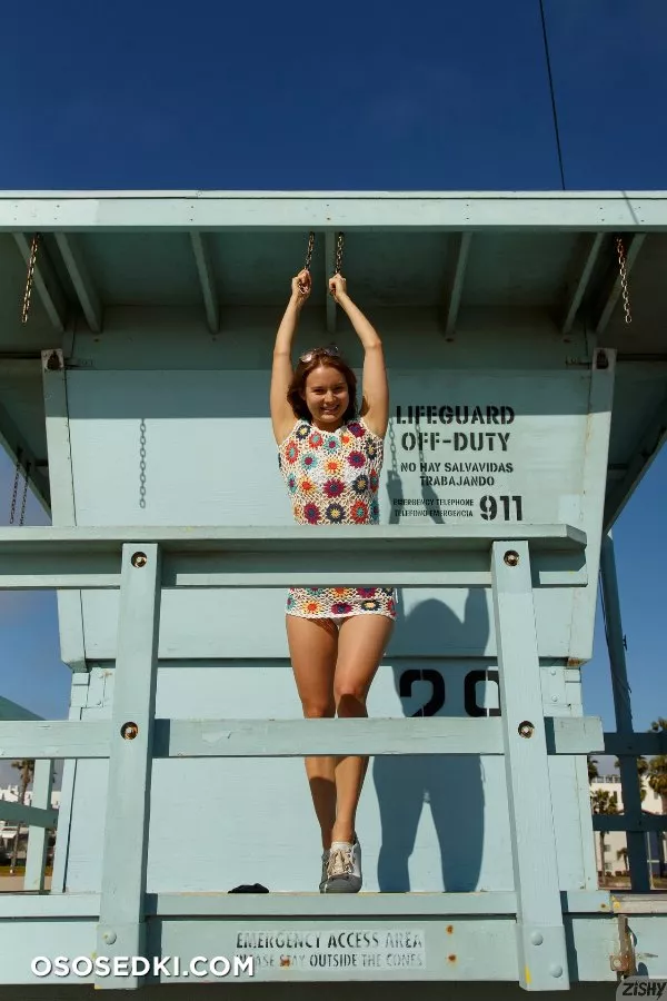 Isabella Herzog Autumn In LA - Photo 21