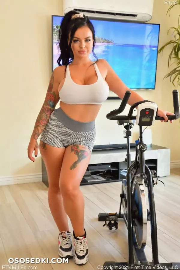 Payton - In Her Workout Gear - Photo 3
