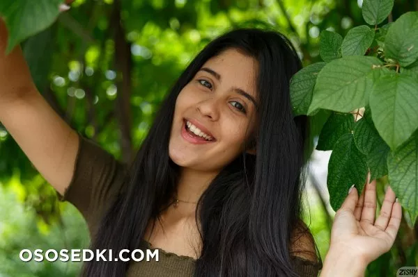 Katie Arias From Vanezeula - Photo 5