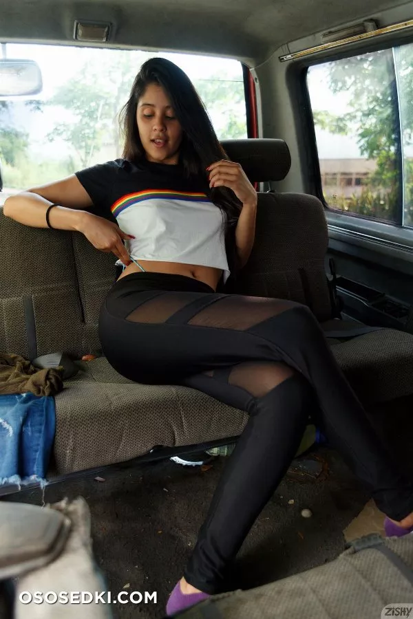 Katie Arias From Vanezeula - Photo 66