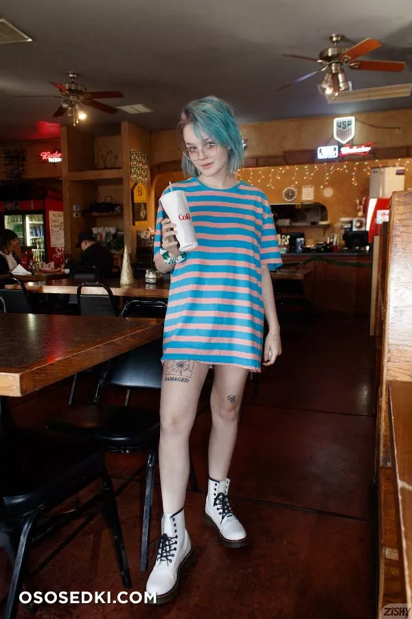 Vonnie Bean No Pants Pizza - Photo 5