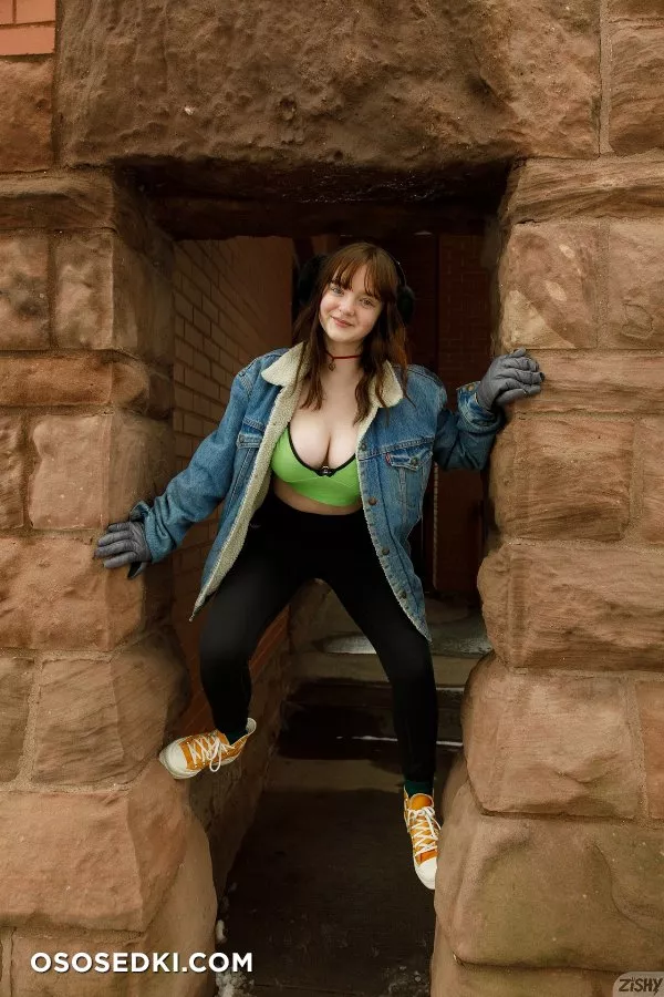 Daisy Wensday Merry Fistmas - Photo 4
