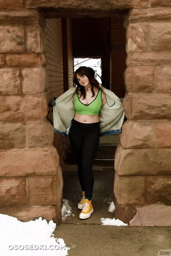 Daisy Wensday Merry Fistmas - Photo 6