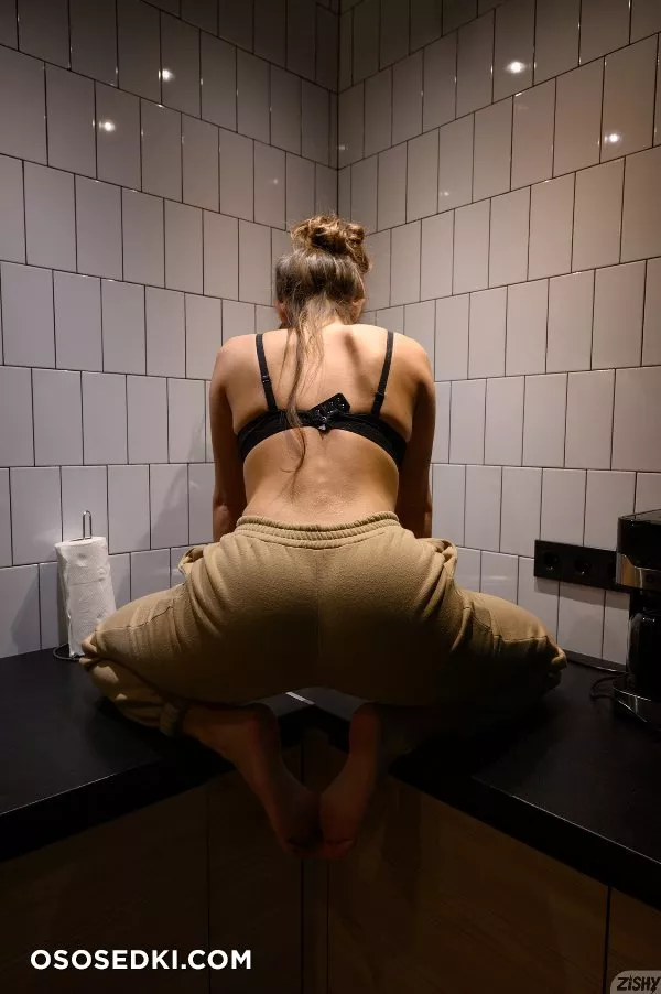 Irina Dyvyn Meanwhile In Europe - Photo 6