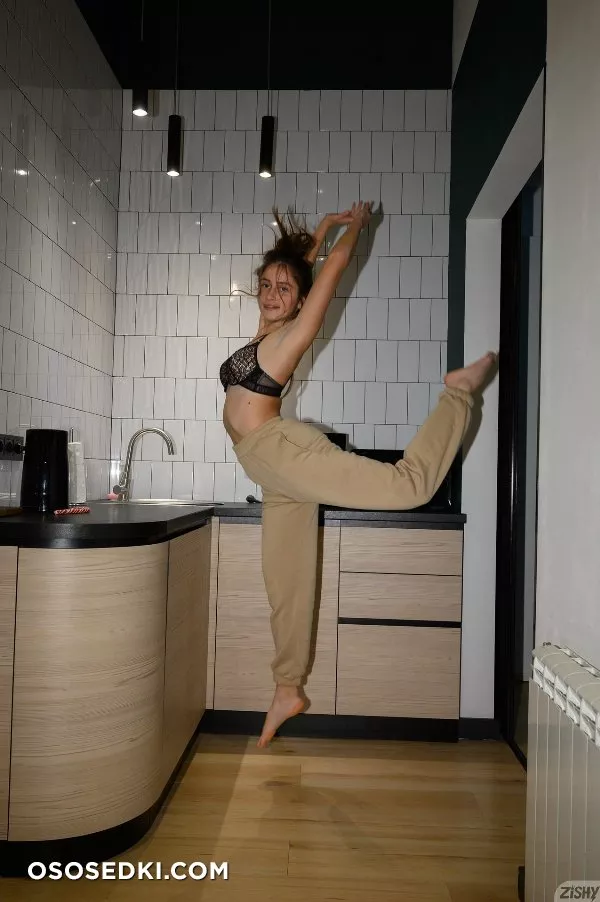 Irina Dyvyn Meanwhile In Europe - Photo 11