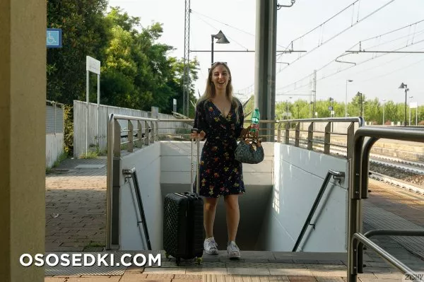 Claudia Veneza Morning Routine One - Photo 2
