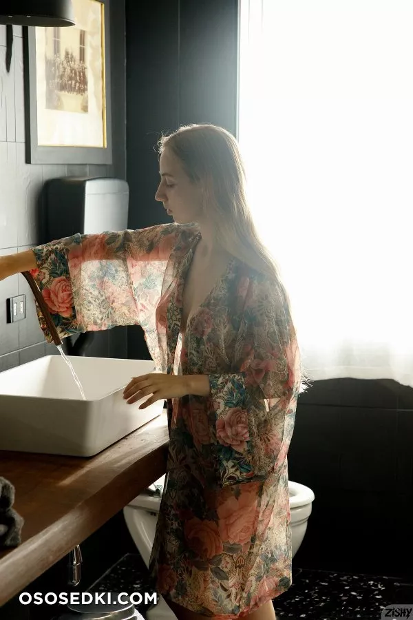 Claudia Veneza Morning Routine One - Photo 3