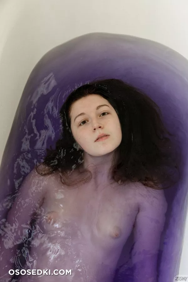 Rowan Emerson Smells Like Purple - Photo 48
