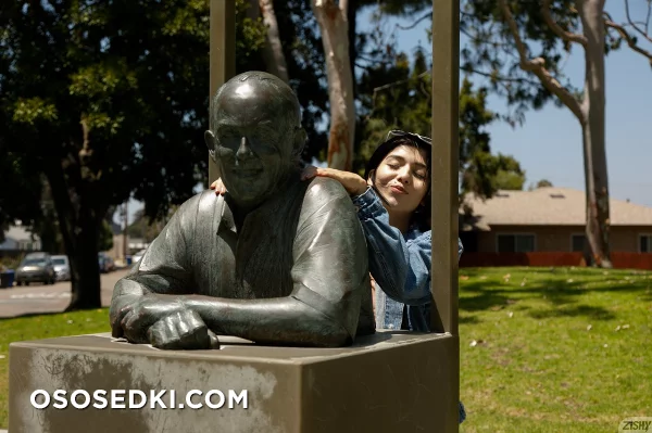Camila Gomez Likes Pooh - Photo 8