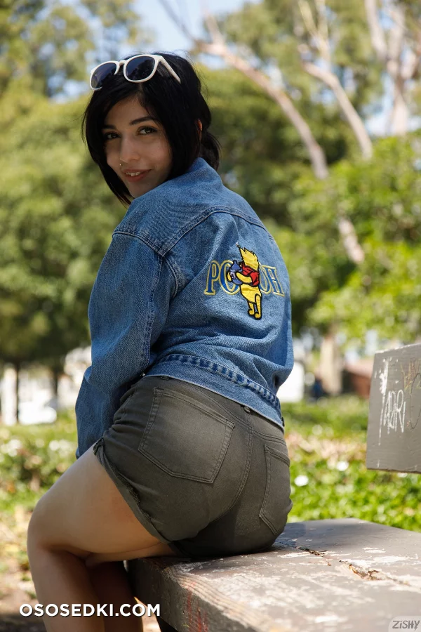 Camila Gomez Likes Pooh - Photo 63