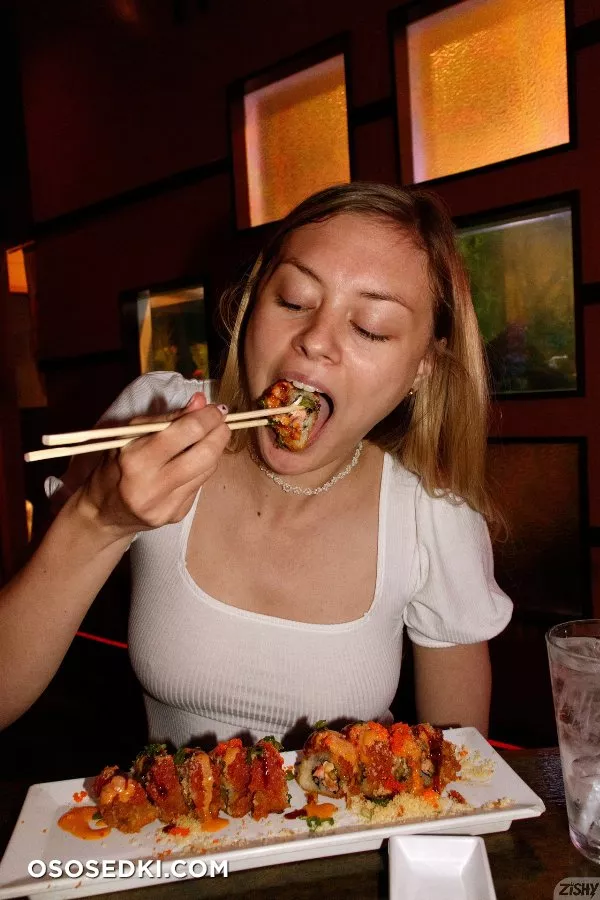 Amber Moore Sushi Nights - Photo 15