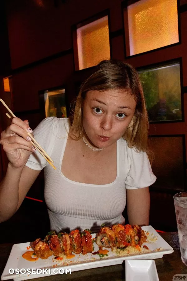 Amber Moore Sushi Nights - Photo 17
