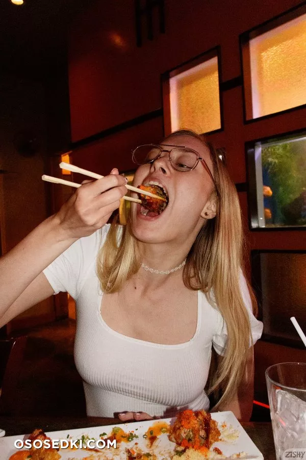 Amber Moore Sushi Nights - Photo 26