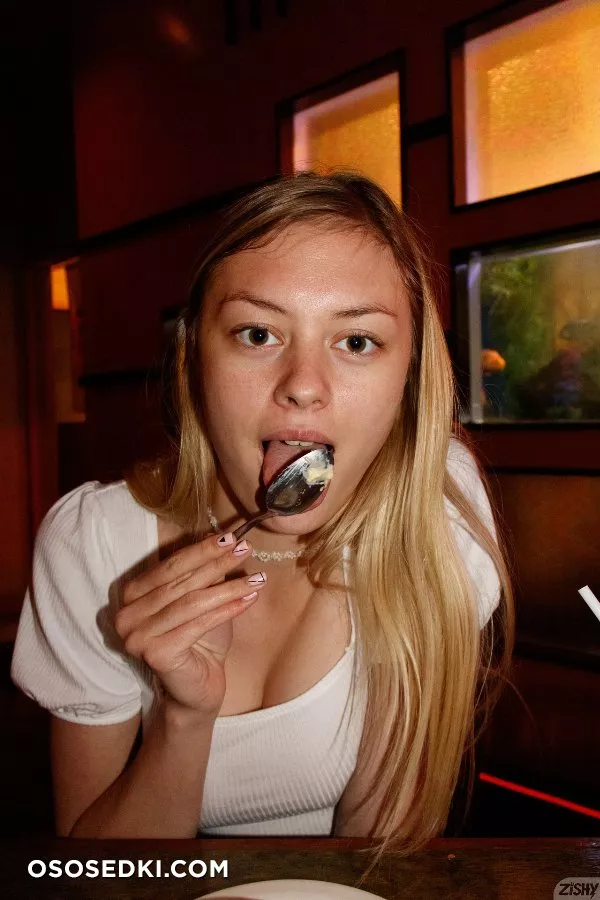 Amber Moore Sushi Nights - Photo 35
