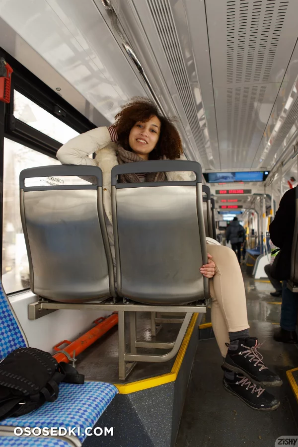 Solana Bardell Moscow Underground - Photo 3