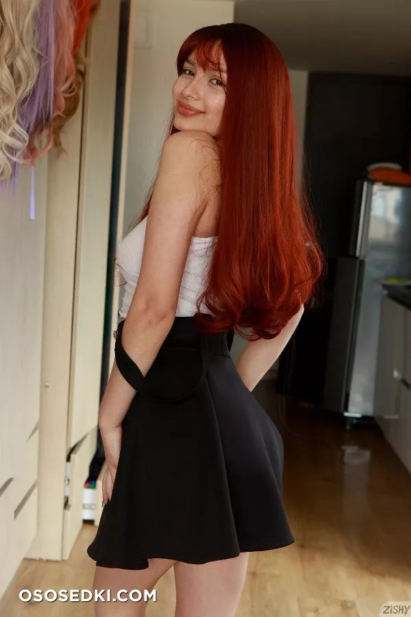 Luisa Medrano Figures It Out - Photo 4