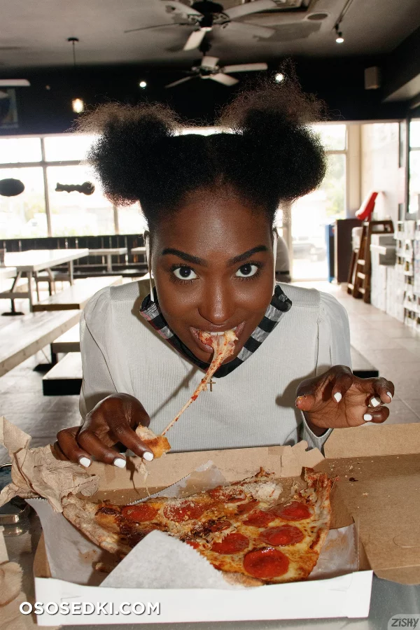 Kelsey Jones Miami Pies - Photo 3