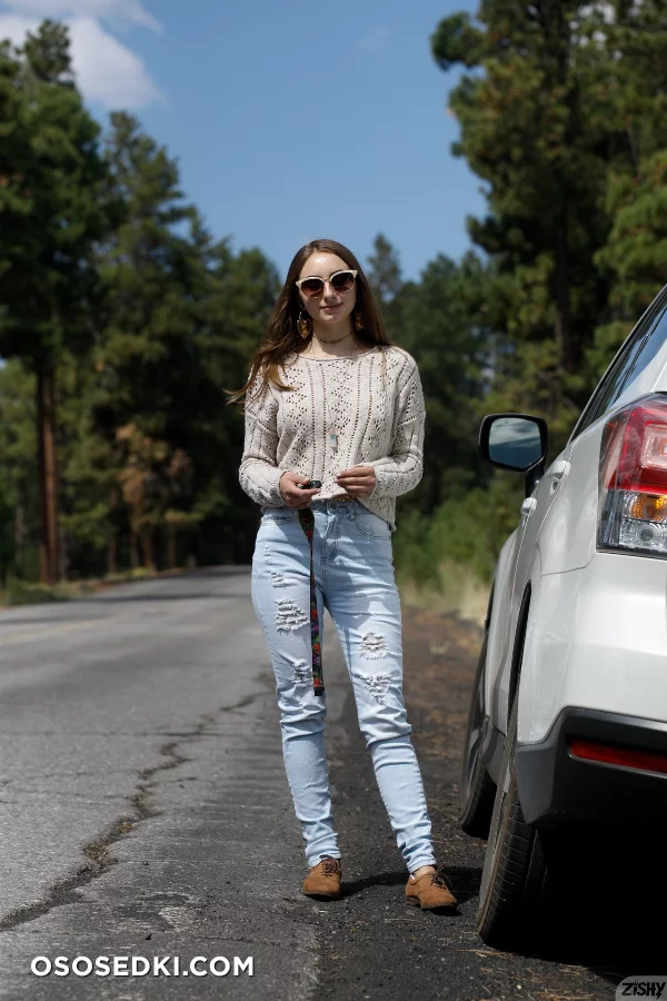 Penelope Kay Has Mountain Cardio - Photo 4