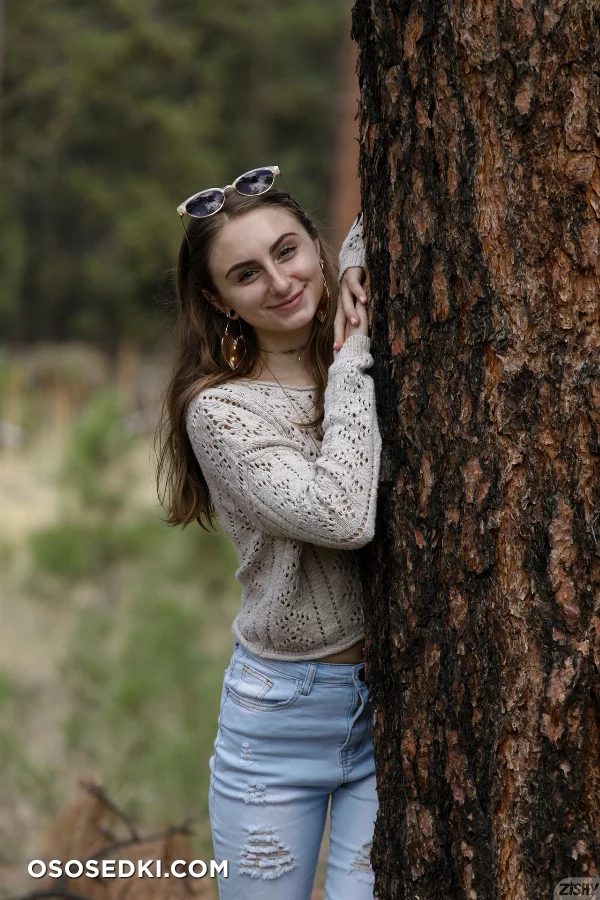 Penelope Kay Has Mountain Cardio - Photo 11