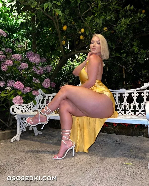Random Onlyfans Girls 2025 - Photo 316