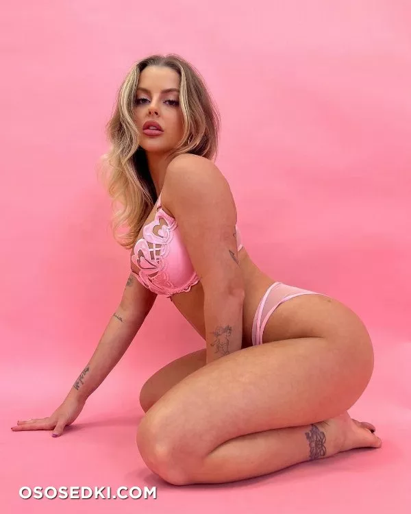Random Onlyfans Girls 2025 - Photo 573