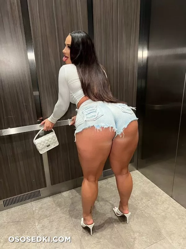 Random Onlyfans Girls 2025 - Photo 867