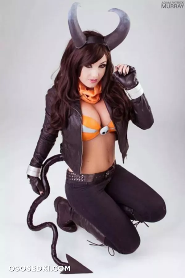 Jessica Nigri as  Various Pokemon - Photo 10