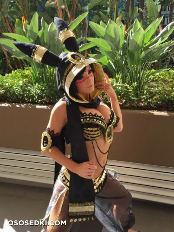 Jessica Nigri as  Various Pokemon - Photo 12